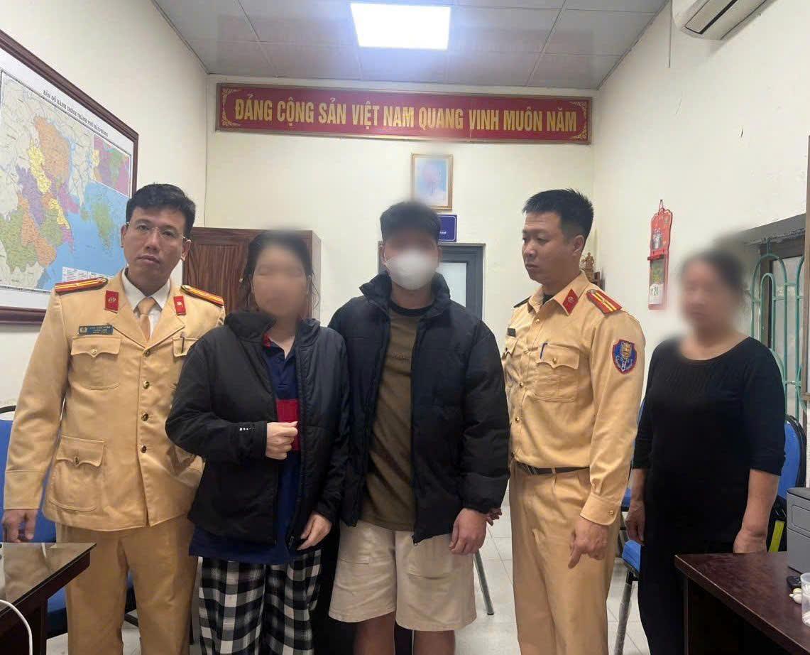 Trạm Cảnh sát đường thủy An Dương kịp thời cứu vớt một phụ nữ nhảy cầu An Đồng